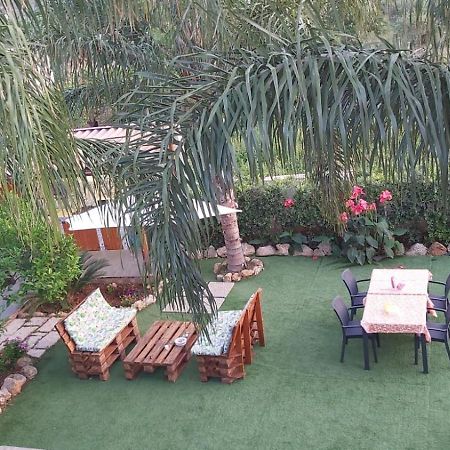 L'Isola Del Sole Bed & Breakfast Castelluzzo Bagian luar foto