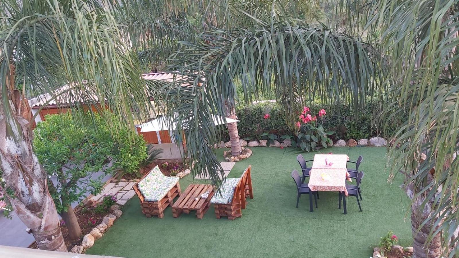 L'Isola Del Sole Bed & Breakfast Castelluzzo Bagian luar foto